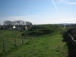 The motte and walls