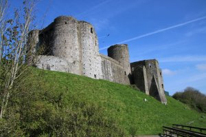 The gatehouse from the riverside