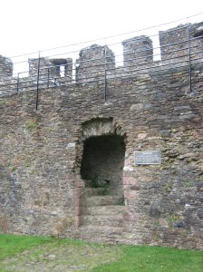Steps leading up to the parapet