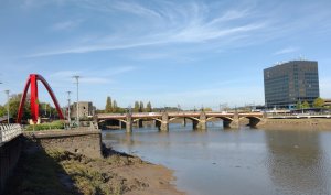 Distant view of the south tower at the left of the bridge