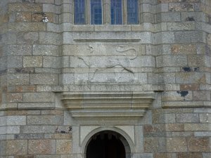 The lion detail above the door