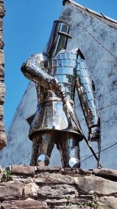 Close-up of the knight- click to see it in full!