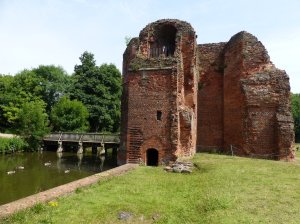 View to the side of the gatehouse