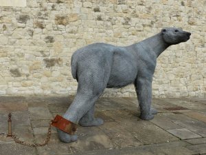 Statue of the polar bear once kept at the Tower