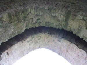 Portcullis groove in the inner gatehouse