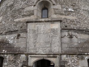 Lions and gargoyles