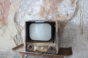 An old television, probably from the days when the fort was a private residence