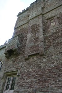 Garderobe (latrine) chute